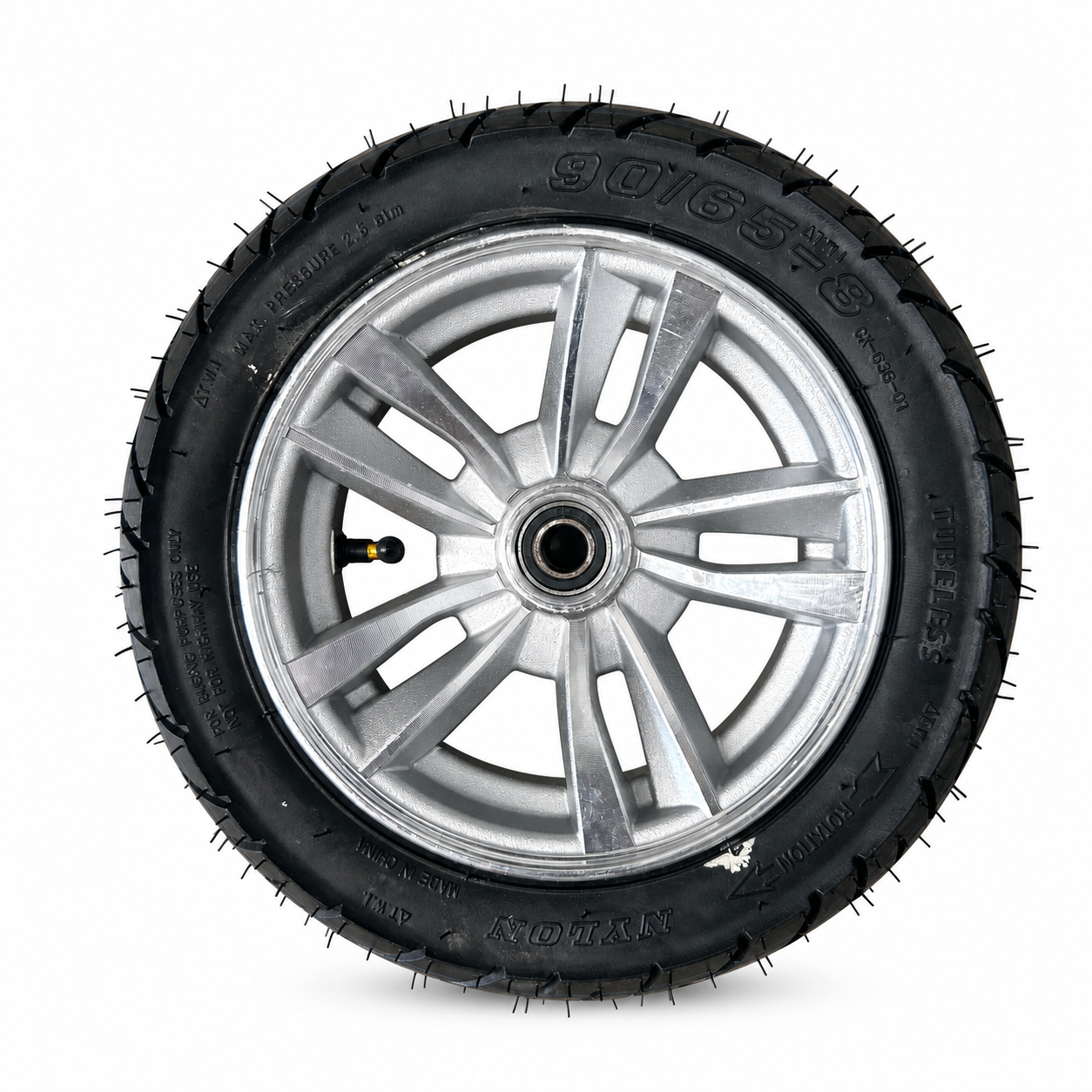 ROVA Metro front replacement tyre and wheel on a white background